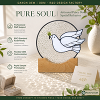 Decorazione da Scrivania a Forma di Colomba della Pace, 7,5 Pollici, Vetro Colorato con Base in Legno, Regalo Religioso, Vendita all'Ingrosso, Pronto per OEM, Certificato BSCI