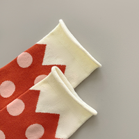 Chaussettes en coton personnalisées pour femmes, motif à pois mignon, anti-odeur, respirantes, de haute qualité, vente en gros