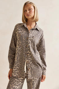 Conjunto de 2 Piezas de Camisa Vaquera con Botones y Pantalones Vaqueros con Estampado de Leopardo para Mujer, Estilo Vintage Occidental, para Primavera - Product Image 3
