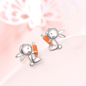 Orecchini a perno con coniglio e carota per donna, design simpatico a forma di animale, accessori per l'orecchio da indossare tutti i giorni - Product Image 3