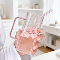 Gobelet en verre moderne et simple DCB-03 avec poignée en forme de nœud et paille, résistant aux hautes températures, pour la maison, le bureau ou comme cadeau