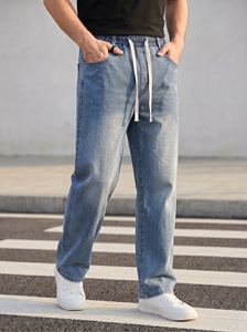 <span class=keywords><strong>Jeans</strong></span> da <span class=keywords><strong>Uomo</strong></span> <span class=keywords><strong>con</strong></span> Logo Personalizzato, <span class=keywords><strong>Elastico</strong></span> <span class=keywords><strong>in</strong></span> <span class=keywords><strong>Vita</strong></span>, Gamba Dritta, Vestibilità Comoda, Lavaggio Chiaro - Product Image 6