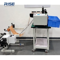 Machine de découpe de précision de rouleaux en feuilles pour le traitement continu des matériaux en rouleaux non tissés