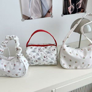 Sac à main en cuir PU mignon imprimé floral avec poignée supérieure et bandoulière pour femme - Product Image 1