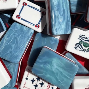 Esclusivo <span class=keywords><strong>Set</strong></span> di Mahjong Moderno e Lussuoso a Tre Colori, Personalizzabile con Elementi Patriottici, Ecologico e Durevole, Gioco da Tavolo Strategico per Aziende - Product Image 2