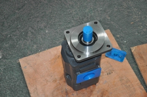 11C1068 JHP2100/GJ1016 Pompe de direction hydraulique ASSY pour chargeuses et engins de construction – Ensemble complet de pièces - Product Image 4