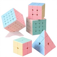Vente en gros de cubes de puzzle sans autocollants de couleur macaron pour enfants, pyramides de puzzle éducatives pour les enfants, en classe et en cadeau