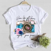 Kaus wanita Retro kerah O kaus besar penjualan langsung pabrik cetak kupu-kupu bunga semua jenis musim panas