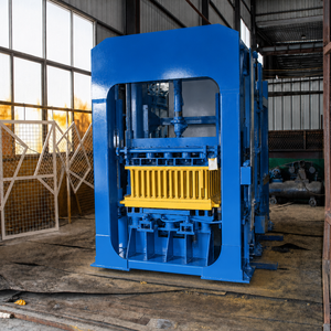 Machine automatique de fabrication de briques en béton QT8-15 pour pavés et blocs creux, utilisation conviviale - Product Image 2