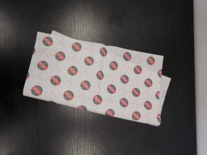 กระดาษห่ออาหารเกรดปลอดภัยสำหรับอาหาร พิมพ์โลโก้และขนาดตามสั่ง ขายส่ง กระดาษเคลือบแว็กซ์กันไขมันสำหรับห่อเบอร์เกอร์และเนื้อเดลี่ - Product Image 4