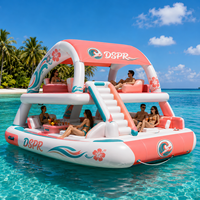 Plateforme flottante gonflable pour parc aquatique avec matelas-canapé surdimensionné pour la détente des clients des complexes hôteliers en bord de mer, utilisation en extérieur