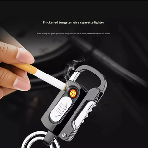 Porte-clés multifonctions allume-cigare avec lumière ouvrante Chargement <span class=keywords><strong>USB</strong></span> Briquet porte-clés portable extérieur en métal - Product Image 4