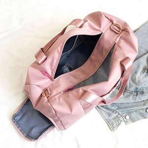 Bolsas de Viaje de Gran Capacidad, Elegantes, Deportivas, Impermeables, con Compartimentos, para Gimnasio, Deportes y Actividades al Aire Libre - Product Image 2