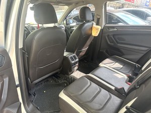 Volkswagen Tiguan L 2017 330TSI 1.8T 2WD Automático LHD SUV Usado, Ahorro de Combustible, Duradero, Ideal para Viajes Familiares en África y Transporte de Carga - Product Image 4