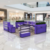 Kiosque de beauté haut de gamme sur mesure pour centre commercial, pour produits de manucure et sourcils, avec vitrine de présentation, îlot central 4x4 mètres