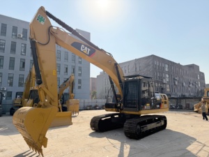 รถขุดแคตเตอร์พิลลาร์ 323D2L ขนาด 23 ตัน พร้อมมอเตอร์เกียร์เครื่องยนต์ กำลัง 110 กิโลวัตต์ ปี 2023 - Product Image 3