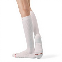 Chaussettes de compression athlétiques professionnelles sans couture respirantes pour femmes, fitness, course à pied, cyclisme, tennis, chaussettes de mollet élastiques