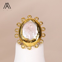 Bague vintage Sunburst baroque en perles, or, accessoire quotidien pour femme