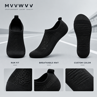 Chaussettes de course athlétiques noires, invisibles, respirantes, avec ventilation en maille, gestion de l'humidité, maintien de la talonnette, bout plat, languette supérieure, ajustement parfait et évacuation de l'humidité