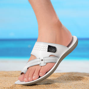 Sandalias sin cordones para hombre, novedad 2026, talla grande, a la moda, para playa, con suela de goma, parte superior de cuero genuino, transpirables - Product Image 1