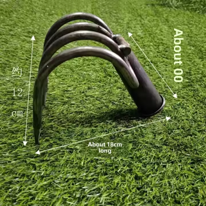 Râteau agricole ferroviaire à scories <span class=keywords><strong>en</strong></span> pierre Outils de récupération des terres Désherbage du sol Desserrage Râteau <span class=keywords><strong>en</strong></span> acier épaissi Râteau à racines incurvé - Product Image 3