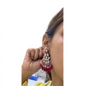 Classy Rose Gold Plated Chandelier <b>Earrings</b> With <b>Red</b> Tassel And Crystal Rhinestone Heart Cut For Women Wedding Bohemia Style - Product Image 2
