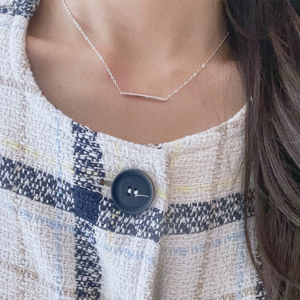 Collier Minimaliste Brillant ROXI pour Femme – Chaîne de Clavicule Tendance et Élégante - Product Image 4