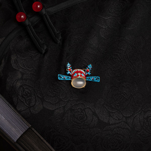MUYU Chinese Style Groom Hat Brooch Cat's Eye Stone Artistic Retro Suit Accessory - Product Image 4