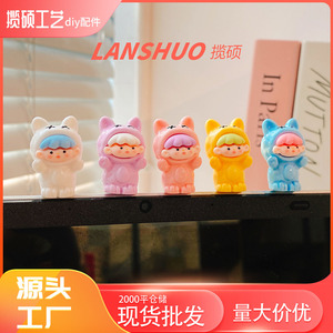 Figura de Gato de Dibujos Animados, Mini Adorno de Resina 3D para Escritorio, Colgante para Llavero, Accesorio de Joyería - Product Image 2