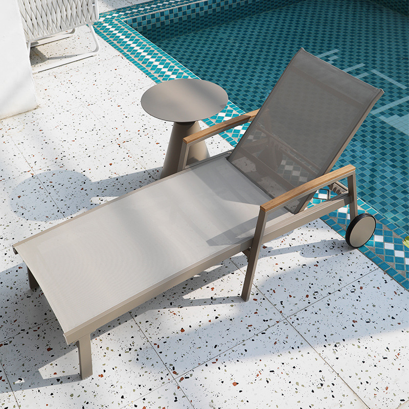 Lit 1 petite table basse ronde