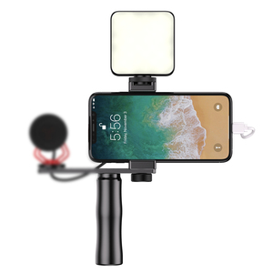 Luce <span class=keywords><strong>LED</strong></span> Portatile Mini Apexel <span class=keywords><strong>per</strong></span> Smartphone e Fotocamere, Illuminazione <span class=keywords><strong>per</strong></span> Riprese Video e Vlog - Product Image 4