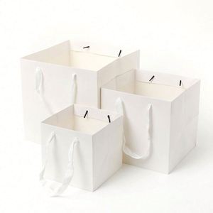 Bolsas de Papel de Compras Reutilizables de Lujo en Varios Tamaños y Colores para Bodas, Regalos y Fiestas - Product Image 5