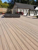 Revêtement de terrasse en WPC (composite bois-plastique) moderne, extérieur, écologique, ignifuge, emboîtable, antidérapant, imperméable, à grain de bois brossé