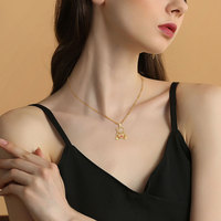 Collier Pendentif FY Fashion Jewelry Plaqué Or Zircon Cubique Entièrement Sertie de Diamants, Motif Trèfle, Cœur et Ours Mignon