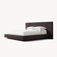 Lit à plateforme de luxe en chêne massif rainuré style RH Byron, avec tête de lit extra large, idéal pour chambre principale de villa ou projet personnalisé