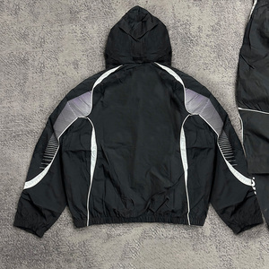 Chaqueta Bomber Cortavientos de Invierno Estilo Urbano Funcional Europeo y Americano, Chaqueta Deportiva con Capucha, Cremallera y Cordón de Nailon - Product Image 4