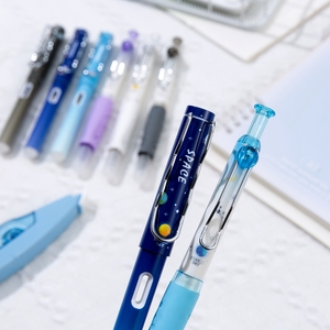 Nouvelle conception, lot de 2 stylos à encre effaçable, <span class=keywords><strong>stylo</strong></span> <span class=keywords><strong>plume</strong></span> 0,38 mm, ensemble de stylos avec gomme, écriture parfumée pour étudiants, boîte cadeau, pointe en métal, matériau plastique - Product Image 6