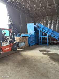 เครื่องอัดกระดาษแข็งไฮดรอลิก / เครื่องบีบอัดกล่อง / เครื่องอัดกระดาษเหลือใช้ คุณภาพดีที่สุด พร้อมใบรับรอง CE - Product Image 3