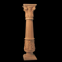Colonne de poteau d'escalier moderne en bois massif de luxe, décorative et sculptée, avec finition peignable