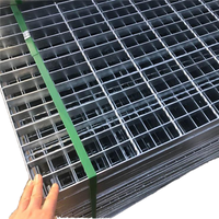 Prix usine meilleure qualité GI grillage Q235/Q215 panneau de caillebotis en acier 0.3 ~ 200mm grille pour l'industrie du meuble API soudage coupe