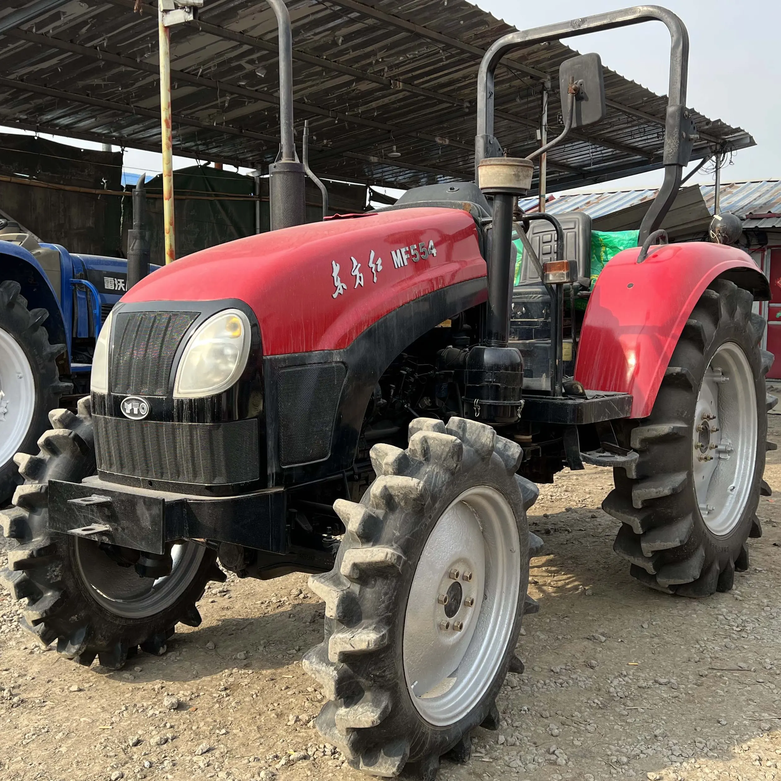 Yto Mf554 55pk Kleine Pk Gebruikt Tractor Hoge Kwaliteit En Efficiëntie Met Roterende Helmstok Te Koop