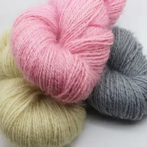 COOMAMUU 150g/banyak Glitter Tupai Cashmere Yarn Tebal Lembut Merajut Benang Rajut untuk DIY Hat Syal Supplier