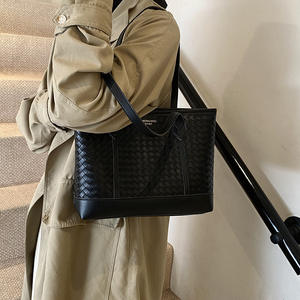 2025大容量编织女包时尚单肩包热卖女包奢华包 - Product Image 3