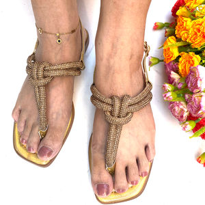 Olegshoes 2025 firmate da donna sandali piatti con cinturino a T traspiranti pantofole estive con tendenza alla moda per la primavera - Product Image 1