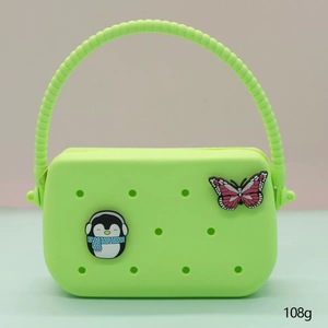 Mini sac à main en silicone <span class=keywords><strong>original</strong></span>, <span class=keywords><strong>cadeau</strong></span> d'anniversaire pour enfants, sacs à trous adaptés aux breloques de sabots, porte-monnaie en silicone pour enfants, porte-clés, sacs à monnaie - Product Image 3