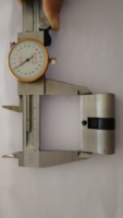 Serrure de porte inférieure pour portes en verre pliantes sans cadre Système de boulons de serrure de porte en verre à deux volets