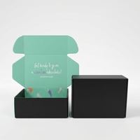 Boîte d'expédition pliable économique pour chaussures et vêtements avec logo personnalisé et conception gratuite pour la logistique e-commerce