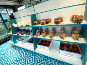 Vitrina de Exhibición para Tienda de Juguetes, Diseño Ecológico, Duradero y Personalizado, con Iluminación LED para Diseño y Equipamiento de Tiendas Llave en Mano - Product Image 6