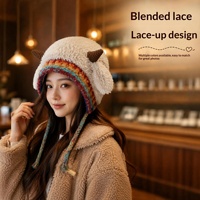 Bonnet d'hiver doux et moelleux en peluche pour femme, style corne, chaud, tricoté, avec protection des oreilles, mignon, à lacets, doublé polaire, coupe-vent