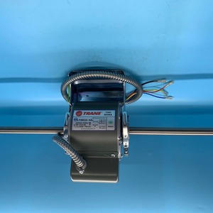 Moteur de climatiseur Trane YSK32-4A3, pièces de climatisation centralisée, fonctionnement électrique silencieux - Product Image 3